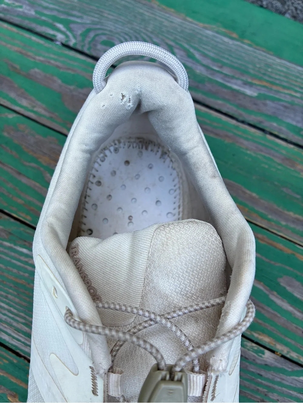HOKA Womens Transport Running Walking Shoes Sneakers Eggnog Sz 10 B Vibram